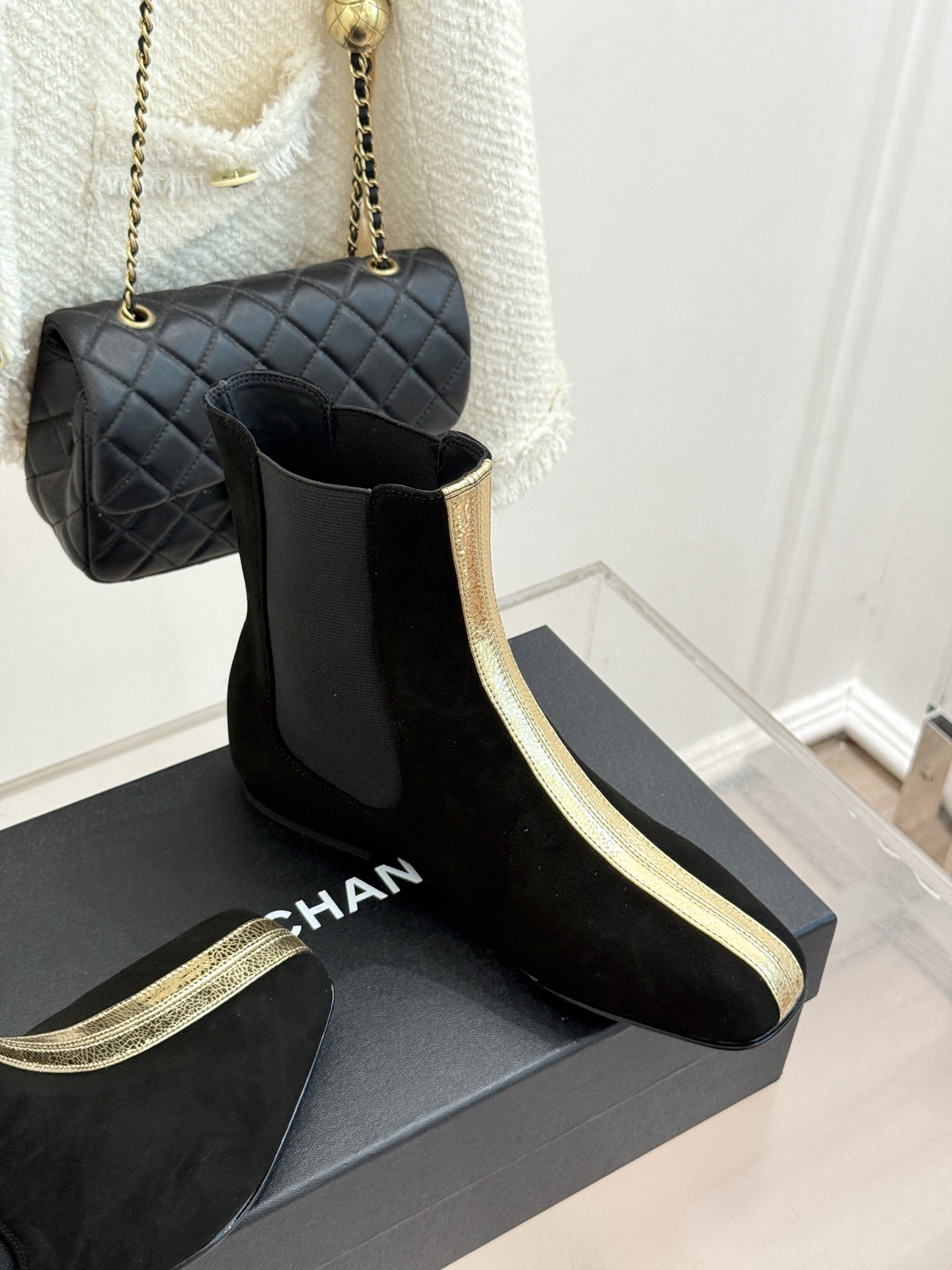 CHANE*|小香26A秋冬新品 鳄鱼纹拼接方头切尔西短靴 秋冬鞋柜C位担当 小众不撞款回头率高 时髦精闭眼入不亏 复古 CHANE*|小香26A秋冬新品 鳄鱼纹拼接方头切尔西短靴 秋冬鞋柜C位担当 小众不撞款回头率高 时髦精闭眼入不亏 复古