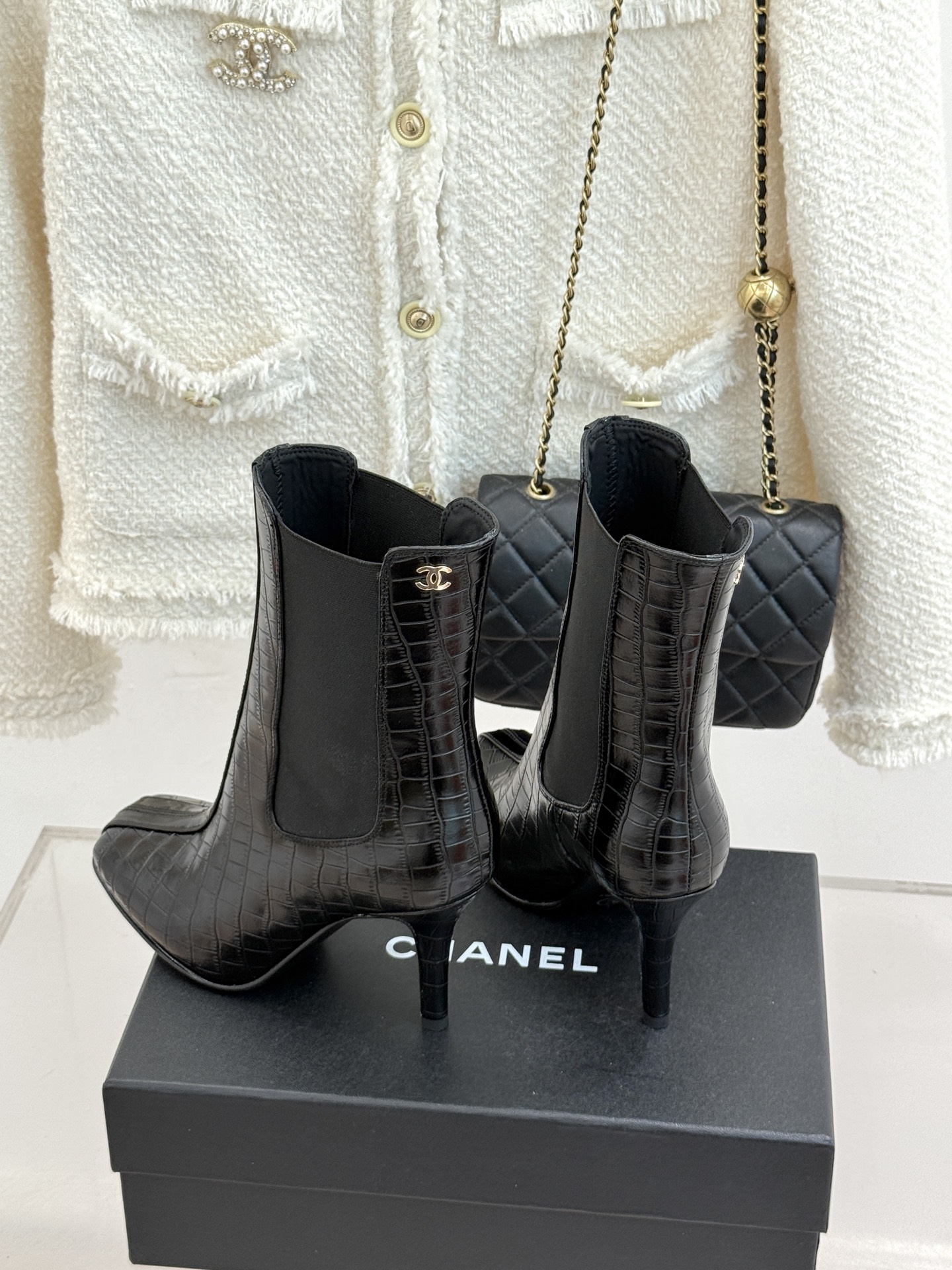 CHANE*|小香26A秋冬新品 鳄鱼纹拼接方头切尔西短靴 秋冬鞋柜C位担当 小众不撞款回头率高 时髦精闭眼入不亏 复古 CHANE*|小香26A秋冬新品 鳄鱼纹拼接方头切尔西短靴 秋冬鞋柜C位担当 小众不撞款回头率高 时髦精闭眼入不亏 复古