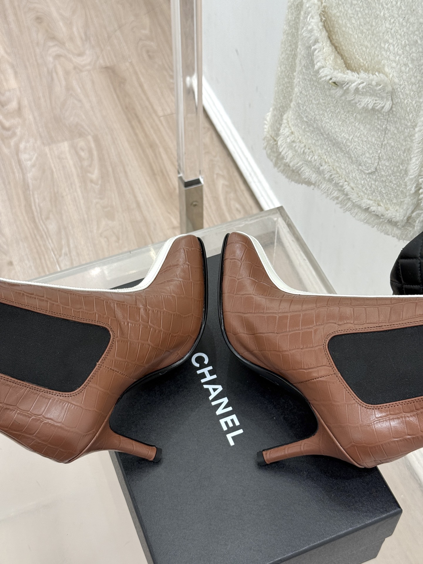 CHANE*|小香26A秋冬新品 鳄鱼纹拼接方头切尔西短靴 秋冬鞋柜C位担当 小众不撞款回头率高 时髦精闭眼入不亏 复古 CHANE*|小香26A秋冬新品 鳄鱼纹拼接方头切尔西短靴 秋冬鞋柜C位担当 小众不撞款回头率高 时髦精闭眼入不亏 复古