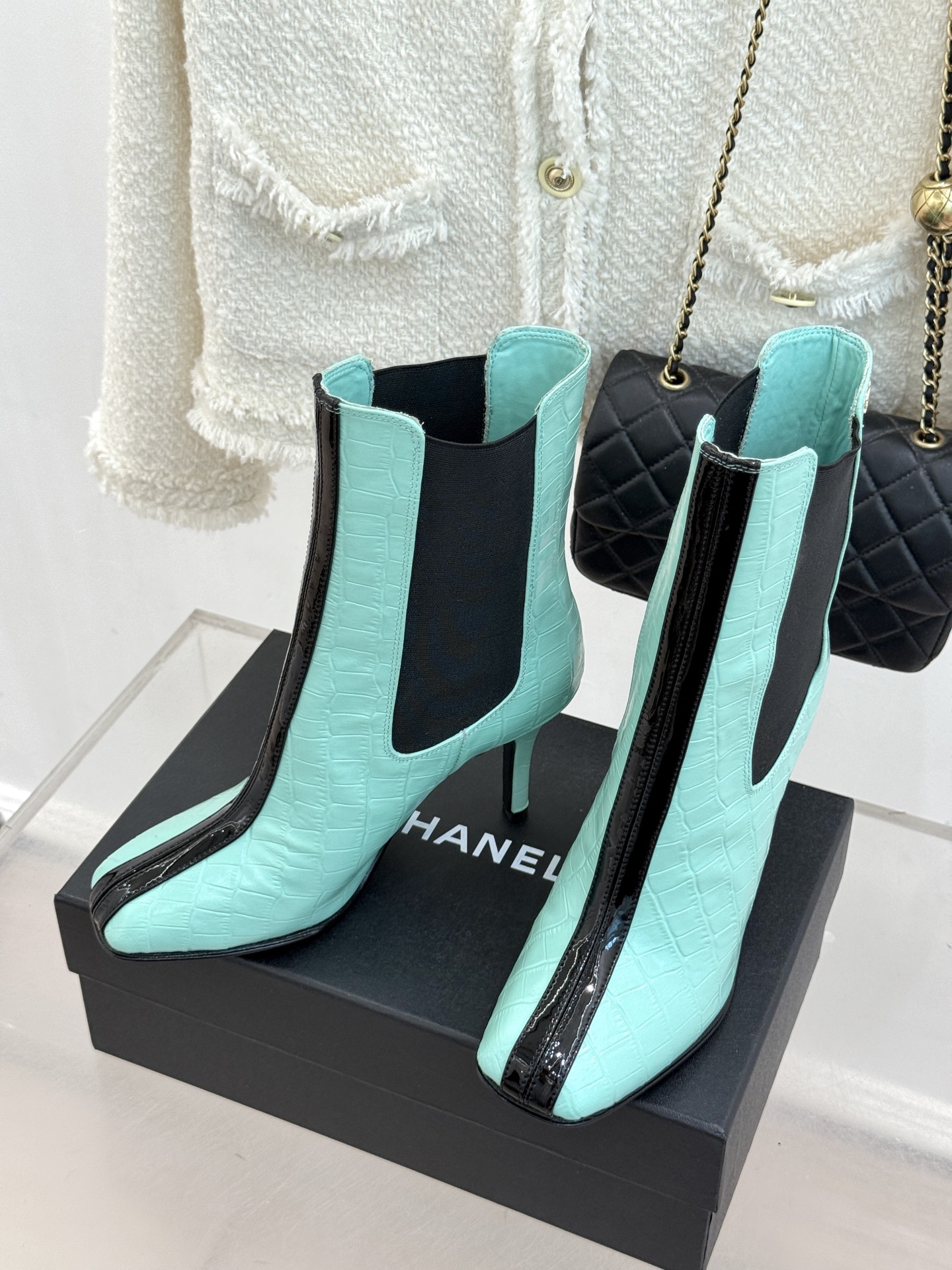CHANE*｜小香26A秋冬新品 鳄鱼纹拼接方头切尔西短靴 秋冬鞋柜C位担当 小众不撞款回头率高 时髦精闭眼入不亏 复古