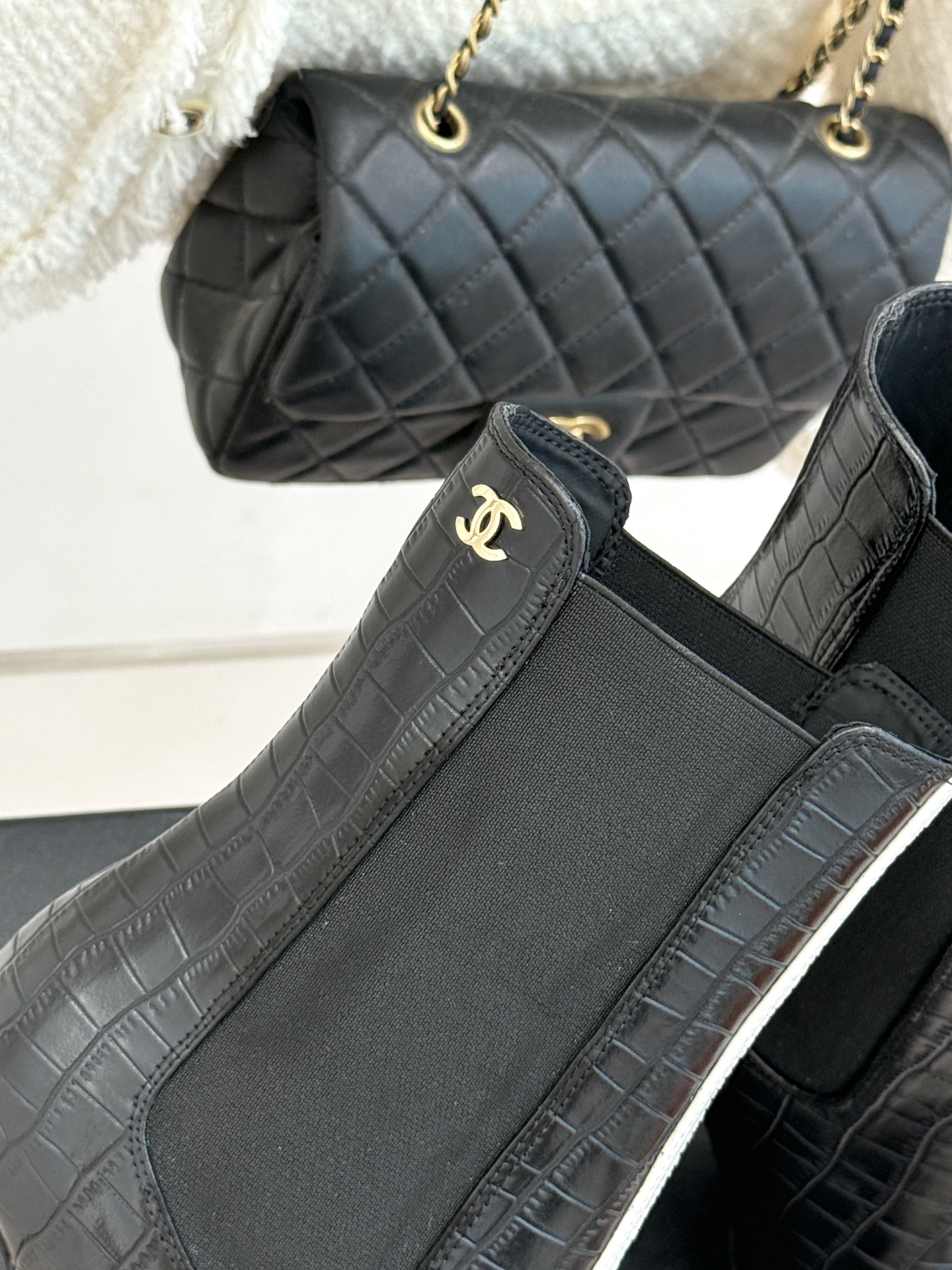 CHANE*|小香26A秋冬新品 鳄鱼纹拼接方头切尔西短靴 秋冬鞋柜C位担当 小众不撞款回头率高 时髦精闭眼入不亏 复古 CHANE*|小香26A秋冬新品 鳄鱼纹拼接方头切尔西短靴 秋冬鞋柜C位担当 小众不撞款回头率高 时髦精闭眼入不亏 复古