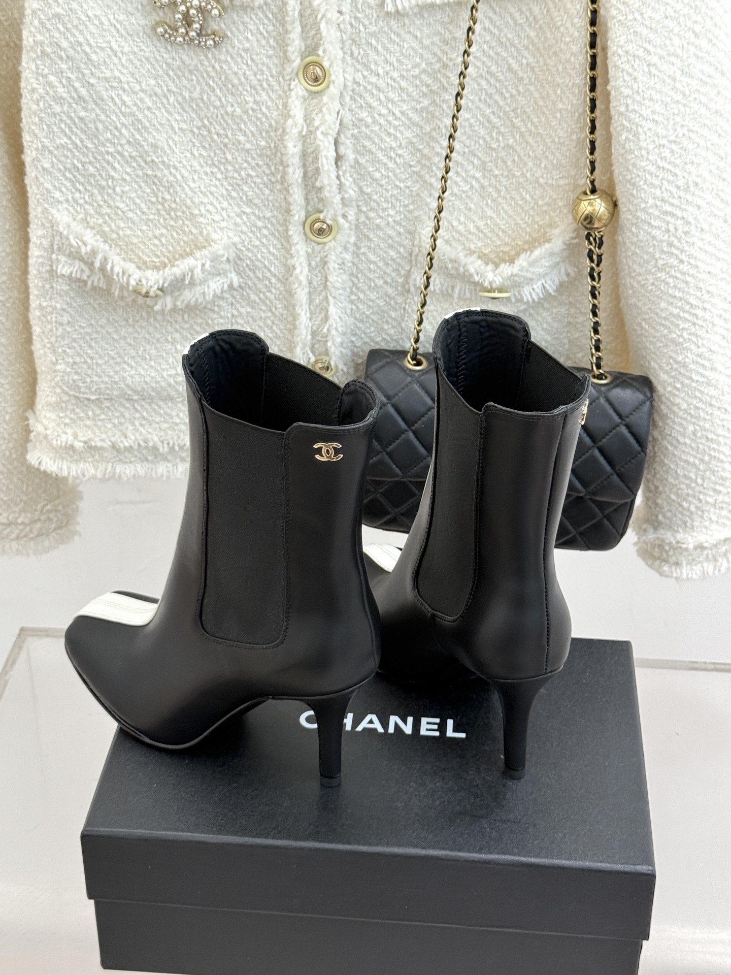 CHANE*｜小香26A秋冬新品 鳄鱼纹拼接方头切尔西短靴 秋冬鞋柜C位担当 小众不撞款回头率高 时髦精闭眼入不亏 复古