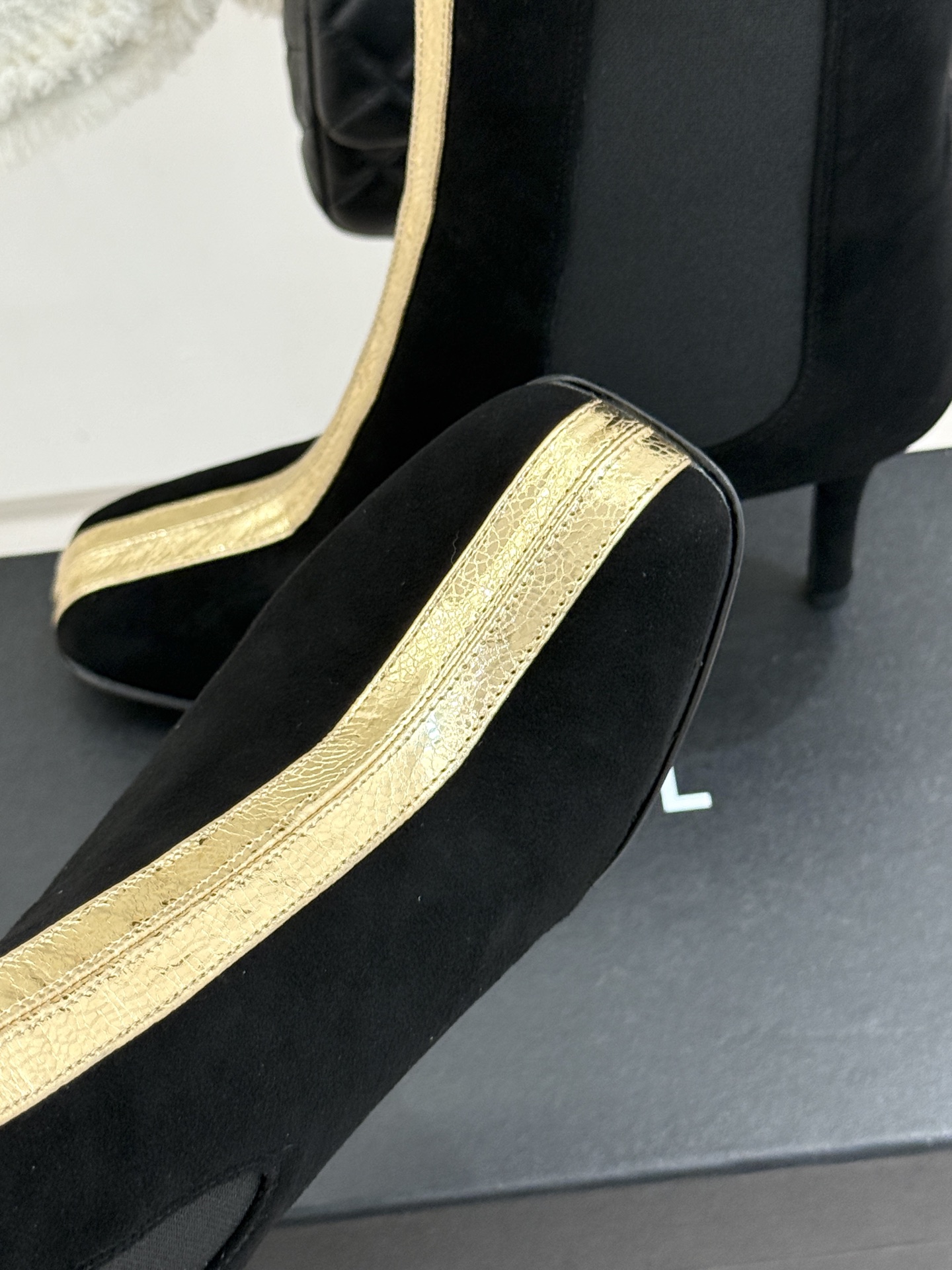 CHANE*|小香26A秋冬新品 鳄鱼纹拼接方头切尔西短靴 秋冬鞋柜C位担当 小众不撞款回头率高 时髦精闭眼入不亏 复古 CHANE*|小香26A秋冬新品 鳄鱼纹拼接方头切尔西短靴 秋冬鞋柜C位担当 小众不撞款回头率高 时髦精闭眼入不亏 复古