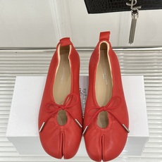 MaisonMargiela|MM6马吉拉 蝴蝶结芭蕾舞鞋分趾鞋单鞋~ 解构先锋碰撞柔婉芭蕾 经典Tabi分趾辨识度拉满 MaisonMargiela|MM6马吉拉 蝴蝶结芭蕾舞鞋分趾鞋单鞋~ 解构先锋碰撞柔婉芭蕾 经典Tabi分趾辨识度拉满
