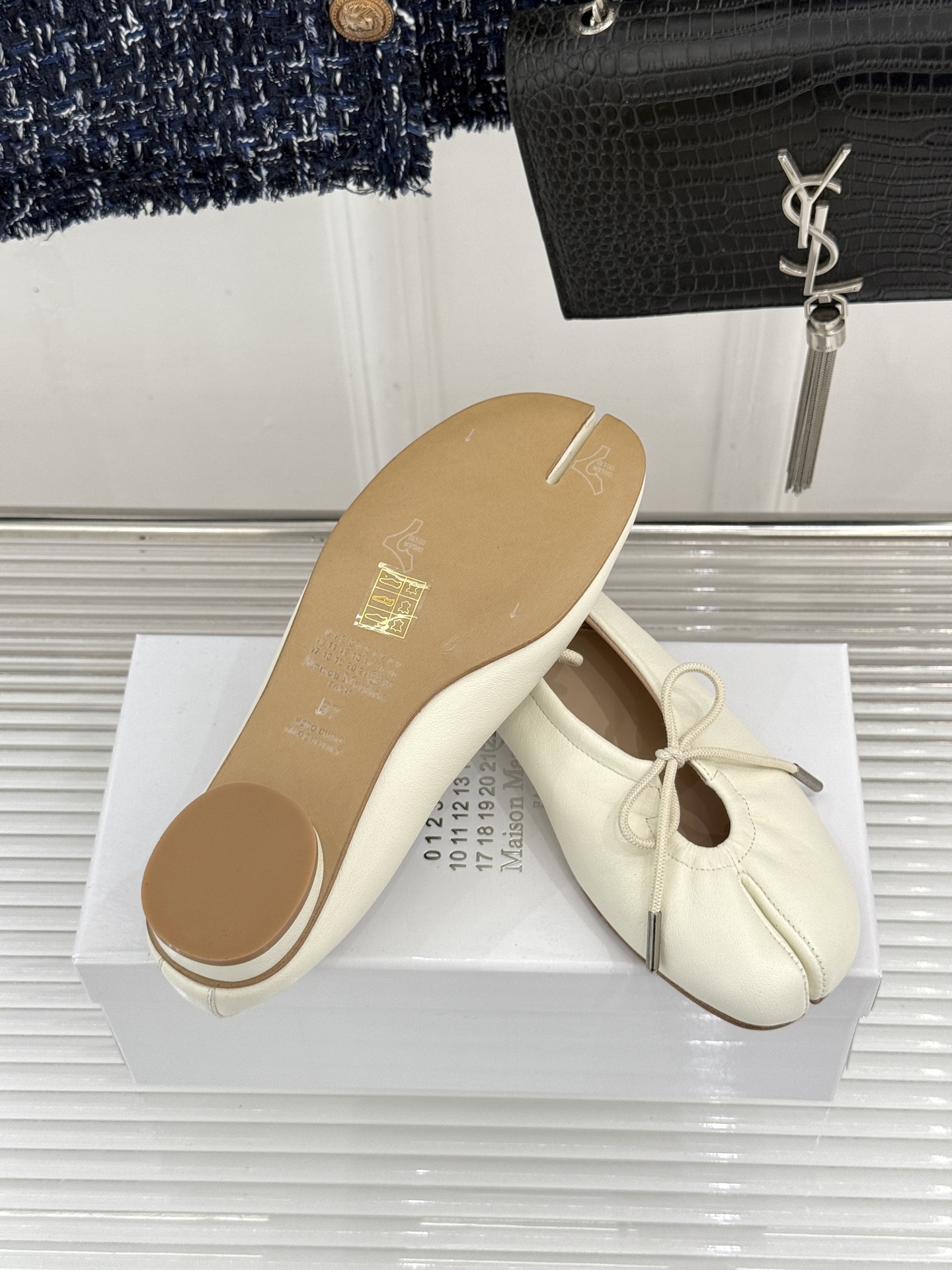 MaisonMargiela｜MM6马吉拉 蝴蝶结芭蕾舞鞋分趾鞋单鞋～ 解构先锋碰撞柔婉芭蕾 经典Tabi分趾辨识度拉满