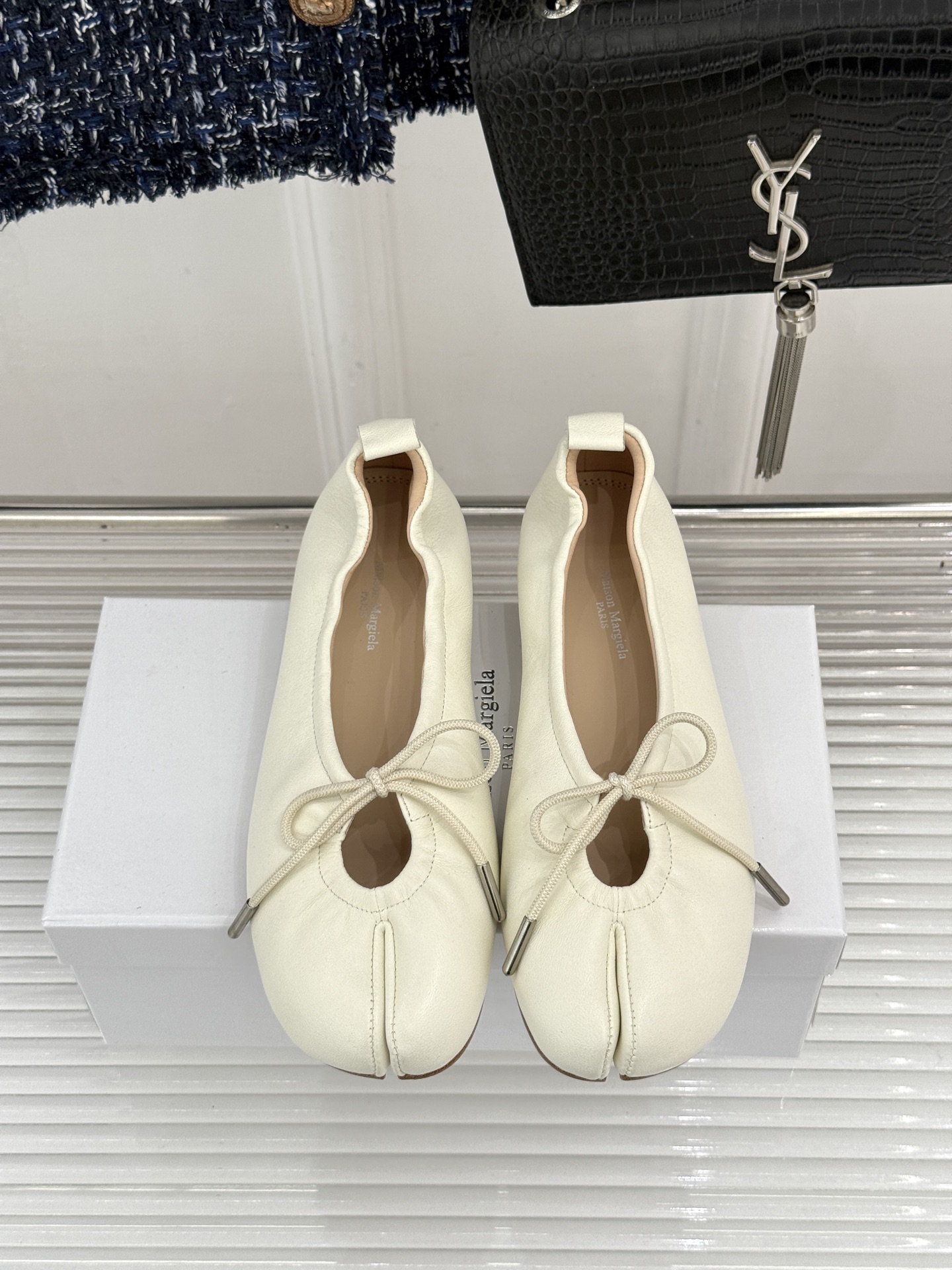 MaisonMargiela｜MM6马吉拉 蝴蝶结芭蕾舞鞋分趾鞋单鞋～ 解构先锋碰撞柔婉芭蕾 经典Tabi分趾辨识度拉满