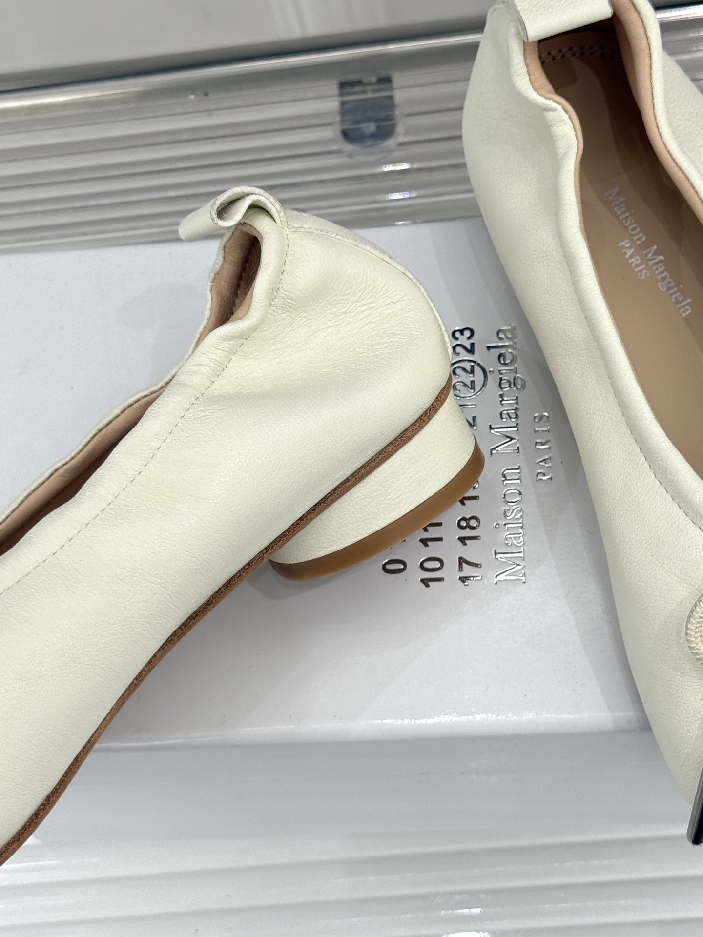 MaisonMargiela｜MM6马吉拉 蝴蝶结芭蕾舞鞋分趾鞋单鞋～ 解构先锋碰撞柔婉芭蕾 经典Tabi分趾辨识度拉满