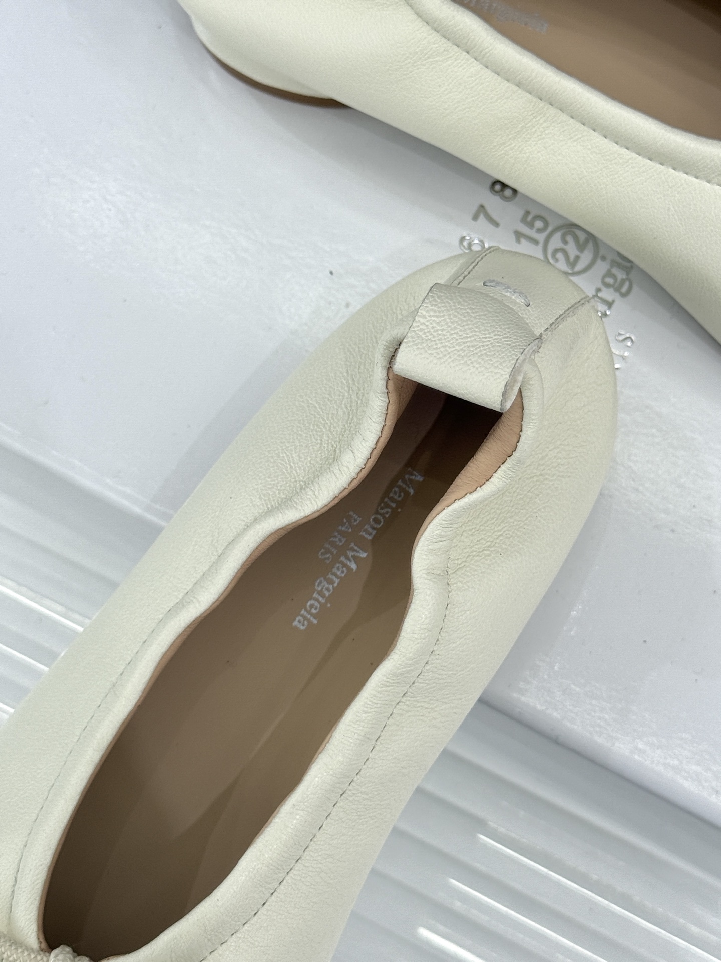 MaisonMargiela｜MM6马吉拉 蝴蝶结芭蕾舞鞋分趾鞋单鞋～ 解构先锋碰撞柔婉芭蕾 经典Tabi分趾辨识度拉满
