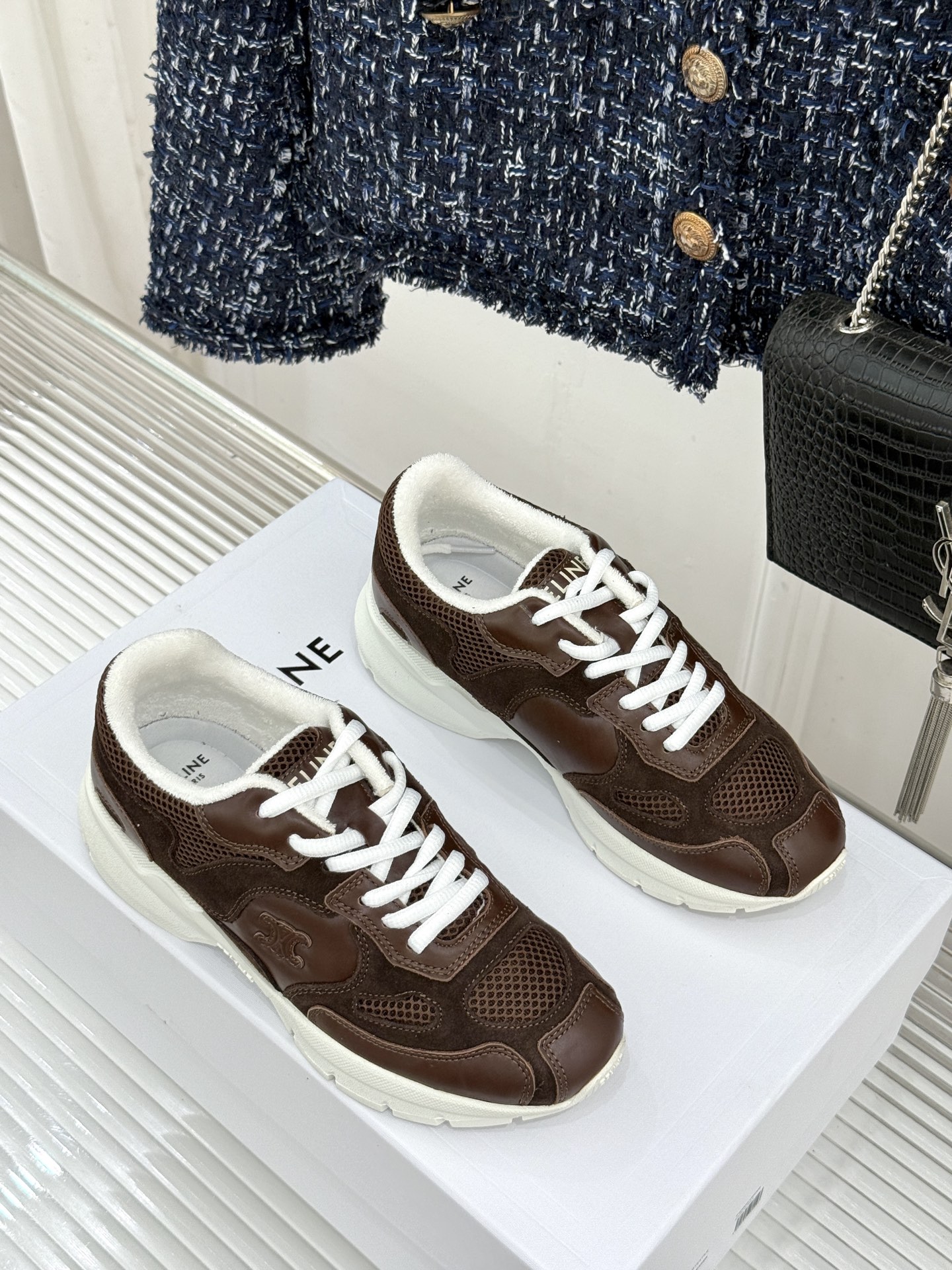 Celine/赛琳26WF新品 凯旋门厚底老爹鞋运动鞋 凯旋门徽标低调吸睛 厚底悄悄拉长腿型 复古摩登氛围感拉满 牛 Celine/赛琳26WF新品 凯旋门厚底老爹鞋运动鞋 凯旋门徽标低调吸睛 厚底悄悄拉长腿型 复古摩登氛围感拉满 牛