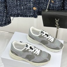 Celine/赛琳26WF新品 凯旋门厚底老爹鞋运动鞋 凯旋门徽标低调吸睛 厚底悄悄拉长腿型 复古摩登氛围感拉满 牛 Celine/赛琳26WF新品 凯旋门厚底老爹鞋运动鞋 凯旋门徽标低调吸睛 厚底悄悄拉长腿型 复古摩登氛围感拉满 牛