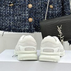 Celine/赛琳26WF新品 凯旋门厚底老爹鞋运动鞋 凯旋门徽标低调吸睛 厚底悄悄拉长腿型 复古摩登氛围感拉满 牛 Celine/赛琳26WF新品 凯旋门厚底老爹鞋运动鞋 凯旋门徽标低调吸睛 厚底悄悄拉长腿型 复古摩登氛围感拉满 牛