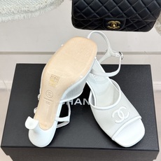 CHANE*|小香26B新品 双C网纱一字带高跟凉鞋 网纱一字带晕染轻灵质感 双C刺绣镌刻经典标识 通透肌理衬出柔媚氛围 CHANE*|小香26B新品 双C网纱一字带高跟凉鞋 网纱一字带晕染轻灵质感 双C刺绣镌刻经典标识 通透肌理衬出柔媚氛围
