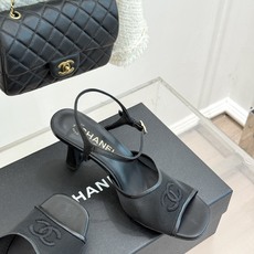 CHANE*|小香26B新品 双C网纱一字带高跟凉鞋 网纱一字带晕染轻灵质感 双C刺绣镌刻经典标识 通透肌理衬出柔媚氛围 CHANE*|小香26B新品 双C网纱一字带高跟凉鞋 网纱一字带晕染轻灵质感 双C刺绣镌刻经典标识 通透肌理衬出柔媚氛围