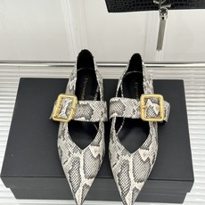 DYMONLATRY 26WF新品 尖头方扣平底玛丽珍鞋单鞋 金属方扣点缀精致细节 平底软弹舒适贴足弓 鞋身线条利落显腿 DYMONLATRY 26WF新品 尖头方扣平底玛丽珍鞋单鞋 金属方扣点缀精致细节 平底软弹舒适贴足弓 鞋身线条利落显腿