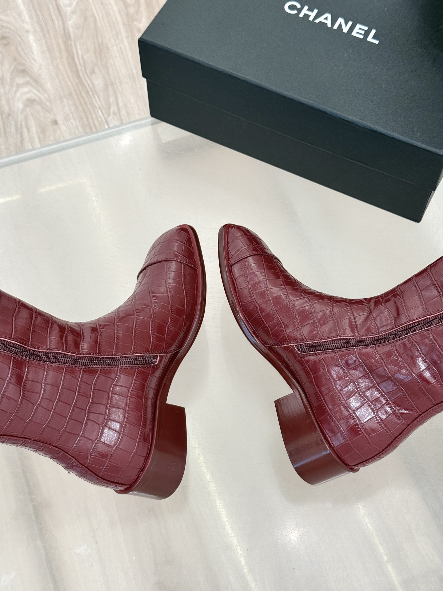 CHANE*｜小香26B新品双C 金属皮带扣骑士靴短靴 双C金属皮带扣点睛 牛皮靴身细腻有光泽 上脚秒变直腿精 酷飒糅合