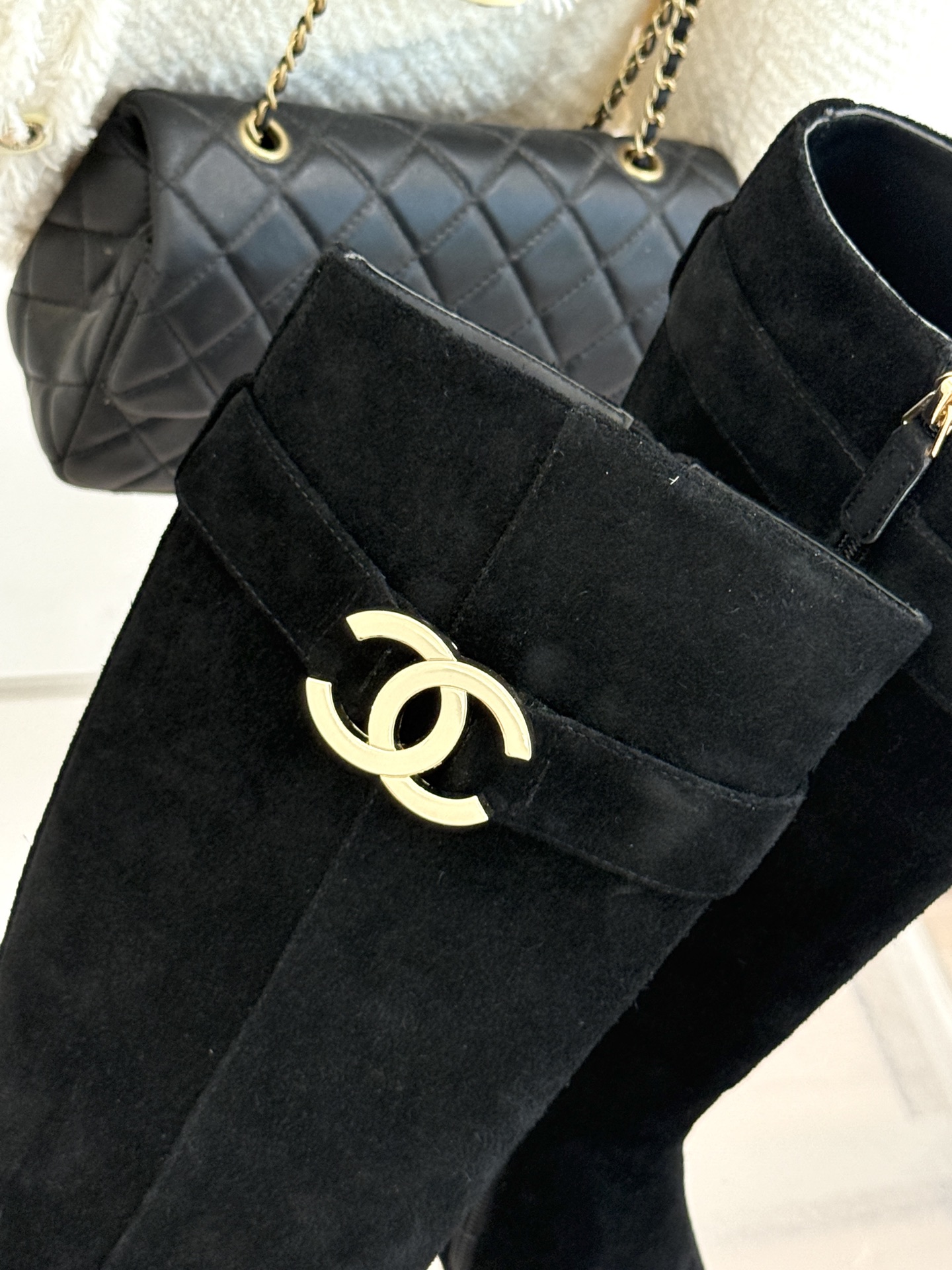 CHANE*｜小香26B新品双C 金属皮带扣骑士靴短靴 双C金属皮带扣点睛 牛皮靴身细腻有光泽 上脚秒变直腿精 酷飒糅合