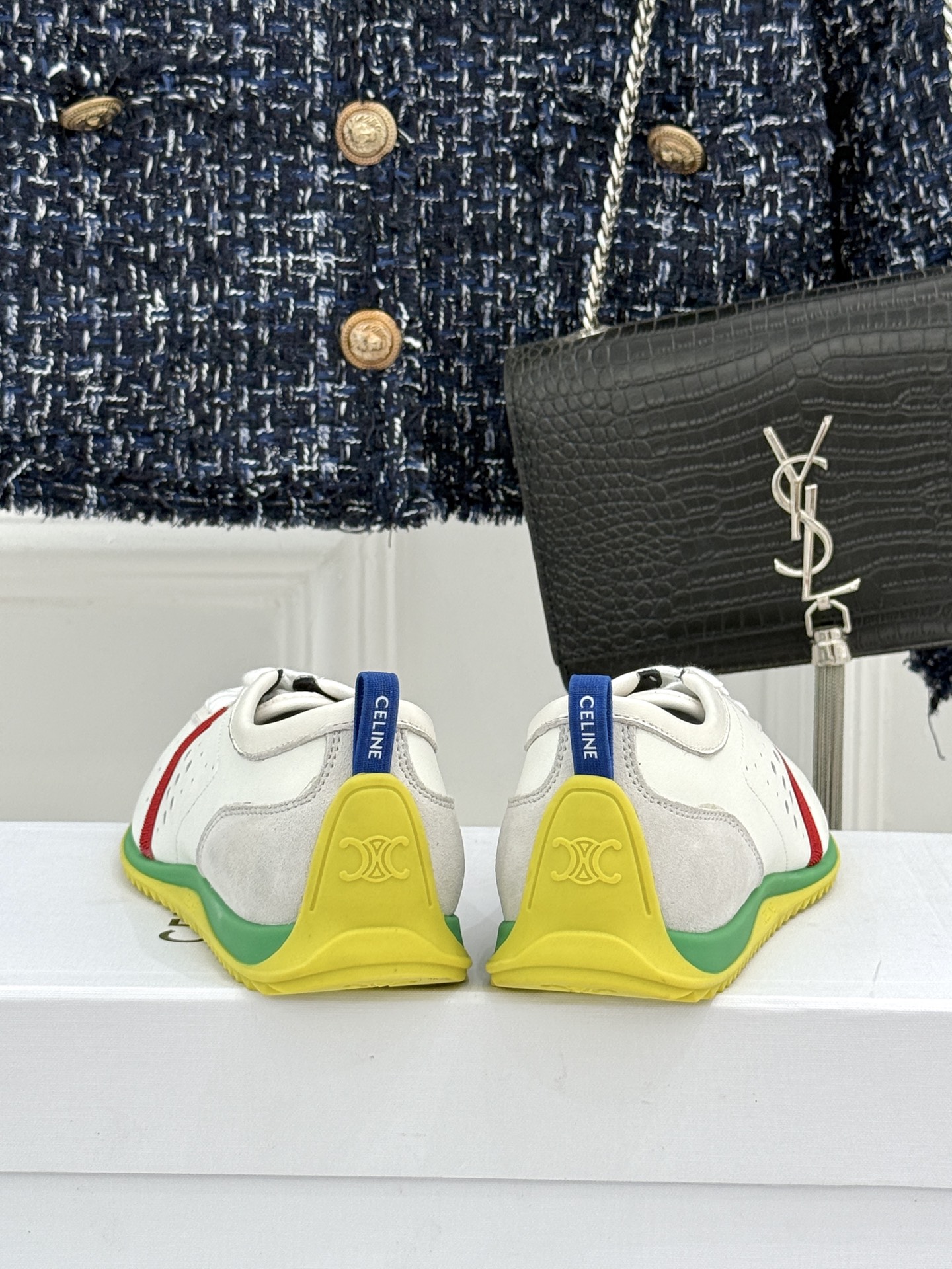Celine/赛琳26WF新品凯旋门 镂空休闲运动阿甘德训鞋 复古版型自带松弛感 镂空设计清爽透气 上脚显脚小一圈 鞋舌 Celine/赛琳26WF新品凯旋门 镂空休闲运动阿甘德训鞋 复古版型自带松弛感 镂空设计清爽透气 上脚显脚小一圈 鞋舌