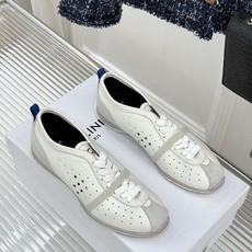 Celine/赛琳26WF新品凯旋门 镂空休闲运动阿甘德训鞋 复古版型自带松弛感 镂空设计清爽透气 上脚显脚小一圈 鞋舌 Celine/赛琳26WF新品凯旋门 镂空休闲运动阿甘德训鞋 复古版型自带松弛感 镂空设计清爽透气 上脚显脚小一圈 鞋舌