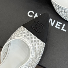 CHANE*|小香26B新品双C水钻 镂空拼接尖头后空粗跟凉鞋 双C水钻熠熠生辉 镂空拼接尽显设计巧思 尖头利落显脚瘦 CHANE*|小香26B新品双C水钻 镂空拼接尖头后空粗跟凉鞋 双C水钻熠熠生辉 镂空拼接尽显设计巧思 尖头利落显脚瘦