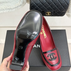 CHANE*|小香26A新品双C 拼色复古方头粗跟高跟鞋 双C徽标尽显精致质感 复古圆头柔化脚型线条 粗跟稳妥好走不累脚 CHANE*|小香26A新品双C 拼色复古方头粗跟高跟鞋 双C徽标尽显精致质感 复古圆头柔化脚型线条 粗跟稳妥好走不累脚