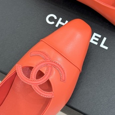 CHANE*|小香26B新品双C 拼色平底芭蕾舞鞋单鞋 经典双C徽标辨识度高 撞色晕染柔雅层次感 小羊皮鞋面细腻如脂 圆 CHANE*|小香26B新品双C 拼色平底芭蕾舞鞋单鞋 经典双C徽标辨识度高 撞色晕染柔雅层次感 小羊皮鞋面细腻如脂 圆