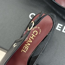 CHANE*|小香26B新品拼色 中空高跟凉鞋 鞋柜百搭宝藏款 时髦精必入款 标志性双C五金点缀鞋身 中空露肤显纤细 细 CHANE*|小香26B新品拼色 中空高跟凉鞋 鞋柜百搭宝藏款 时髦精必入款 标志性双C五金点缀鞋身 中空露肤显纤细 细