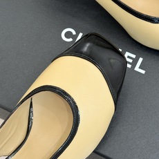 CHANE*|小香26B新品拼色 中空高跟凉鞋 鞋柜百搭宝藏款 时髦精必入款 标志性双C五金点缀鞋身 中空露肤显纤细 细 CHANE*|小香26B新品拼色 中空高跟凉鞋 鞋柜百搭宝藏款 时髦精必入款 标志性双C五金点缀鞋身 中空露肤显纤细 细