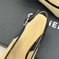 CHANE*|小香26B新品拼色 中空高跟凉鞋 鞋柜百搭宝藏款 时髦精必入款 标志性双C五金点缀鞋身 中空露肤显纤细 细 CHANE*|小香26B新品拼色 中空高跟凉鞋 鞋柜百搭宝藏款 时髦精必入款 标志性双C五金点缀鞋身 中空露肤显纤细 细