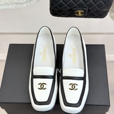 CHANE*|小香26B新品双C 方头休闲乐福鞋单鞋 春夏穿搭的宝藏单品 时髦精们人手必备 闭眼入绝不踩雷 满是法式高级 CHANE*|小香26B新品双C 方头休闲乐福鞋单鞋 春夏穿搭的宝藏单品 时髦精们人手必备 闭眼入绝不踩雷 满是法式高级