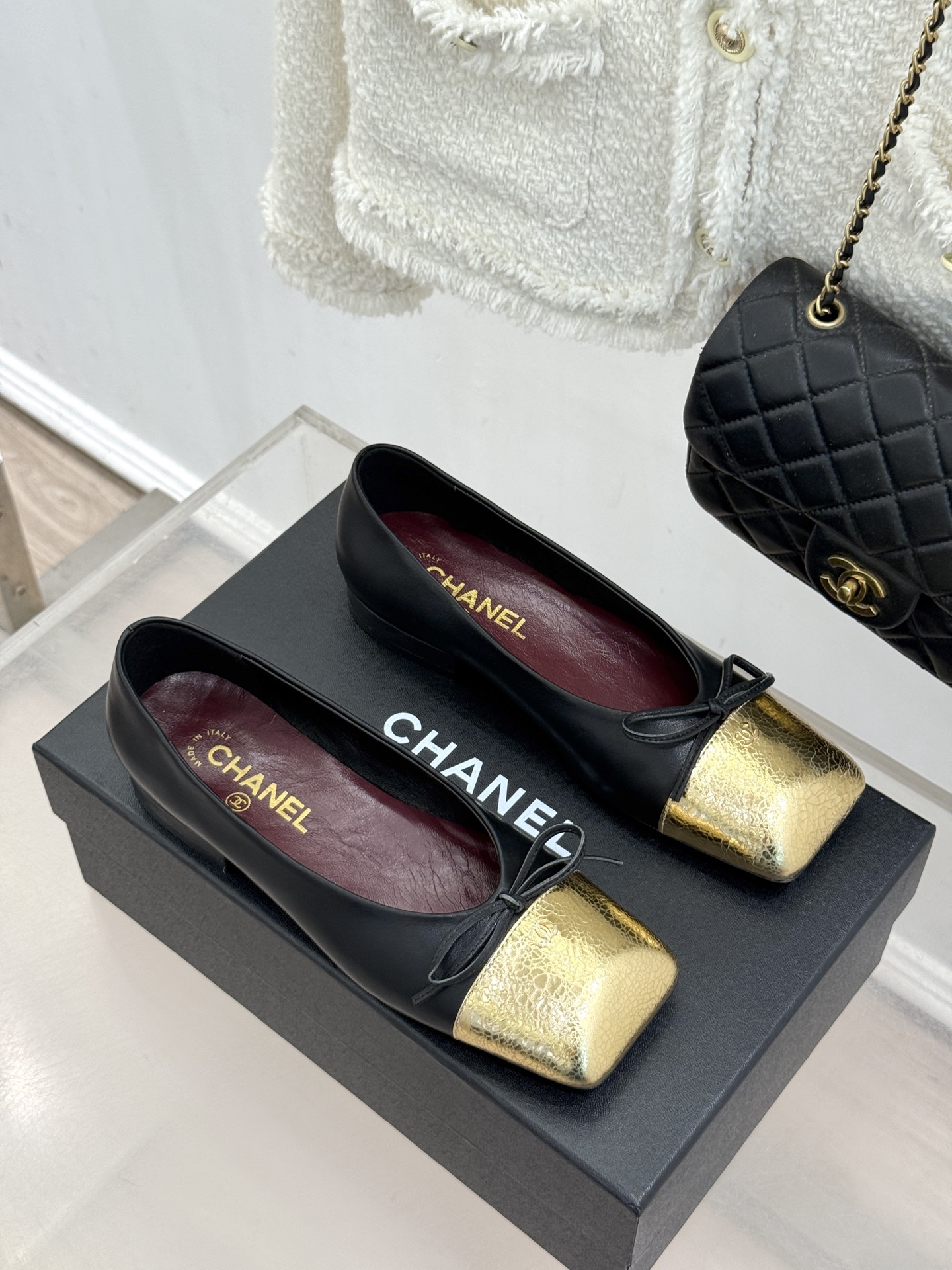 CHANE*|小香26A新品双C 蝴蝶结方头粗跟芭蕾舞鞋单鞋 方头线条自带复古韵味 金属双C点缀鞋身 柔逸丝带增添灵动气 CHANE*|小香26A新品双C 蝴蝶结方头粗跟芭蕾舞鞋单鞋 方头线条自带复古韵味 金属双C点缀鞋身 柔逸丝带增添灵动气