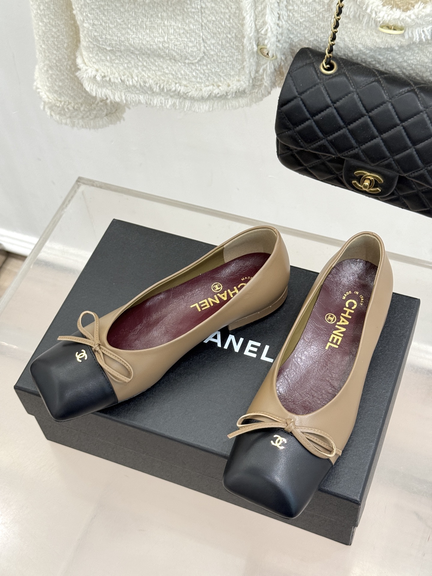 CHANE*｜小香26A新品双C 蝴蝶结方头粗跟芭蕾舞鞋单鞋 方头线条自带复古韵味 金属双C点缀鞋身 柔逸丝带增添灵动气