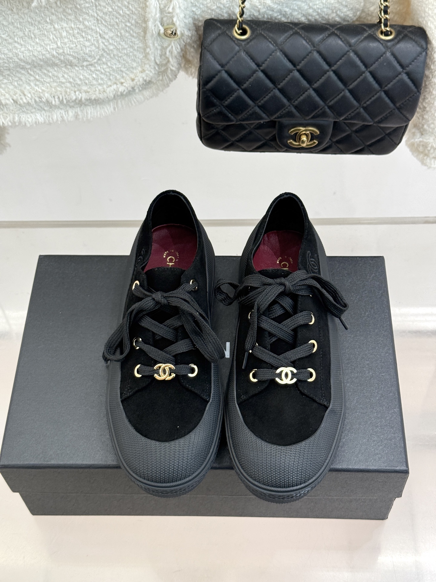 CHANE*|小香26B新品双C 麂皮松糕厚底休闲鞋运动鞋 CHANEL26B秋冬休闲新作 麂皮质感细腻高级 双C标识点 CHANE*|小香26B新品双C 麂皮松糕厚底休闲鞋运动鞋 CHANEL26B秋冬休闲新作 麂皮质感细腻高级 双C标识点