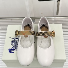 Burberry / 巴宝莉26WF新品 格纹平底芭蕾单舞鞋玛丽珍鞋 经典格纹铺陈老钱格调 芭蕾鞋型柔和衬脚 玛丽珍搭扣 Burberry / 巴宝莉26WF新品 格纹平底芭蕾单舞鞋玛丽珍鞋 经典格纹铺陈老钱格调 芭蕾鞋型柔和衬脚 玛丽珍搭扣