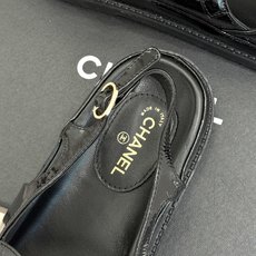CHANE*|小香26B 大双C镂空 机坪搭扣平底凉鞋 大双C搭扣复古感拉满 镂空设计精致又显脚瘦 机坪扣细节戳中少女心 CHANE*|小香26B 大双C镂空 机坪搭扣平底凉鞋 大双C搭扣复古感拉满 镂空设计精致又显脚瘦 机坪扣细节戳中少女心