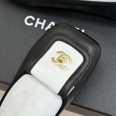 CHANE*|小香经典双C翻盖方头 休闲芭蕾舞平底袜子靴短靴 小香翻盖袜靴太绝了 经典双C镌刻满满高级感 方头版型利落显 CHANE*|小香经典双C翻盖方头 休闲芭蕾舞平底袜子靴短靴 小香翻盖袜靴太绝了 经典双C镌刻满满高级感 方头版型利落显