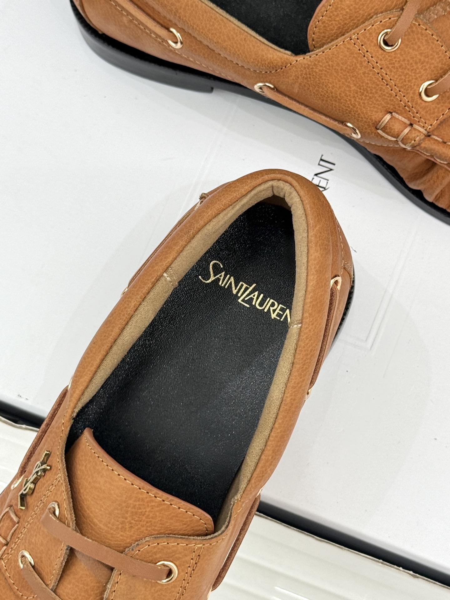 男码+40(配原版飞机盒) Saint Lauren*YSL圣罗兰26WF新品 YSL小logo乐福鞋 标志性的小log 男码+40(配原版飞机盒) Saint Lauren*YSL圣罗兰26WF新品 YSL小logo乐福鞋 标志性的小log