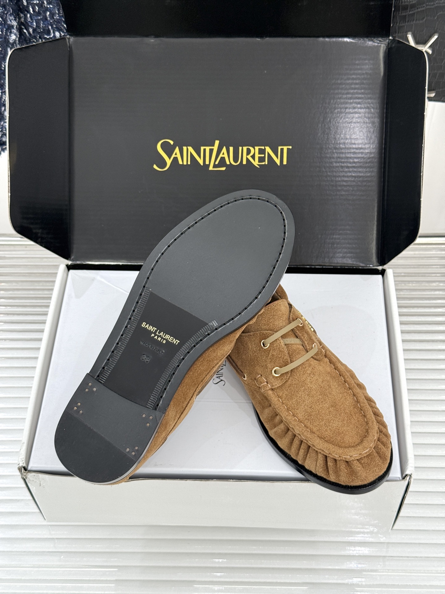 男码+40(配原版飞机盒) Saint Lauren*YSL圣罗兰26WF新品 YSL小logo乐福鞋 标志性的小log 男码+40(配原版飞机盒) Saint Lauren*YSL圣罗兰26WF新品 YSL小logo乐福鞋 标志性的小log