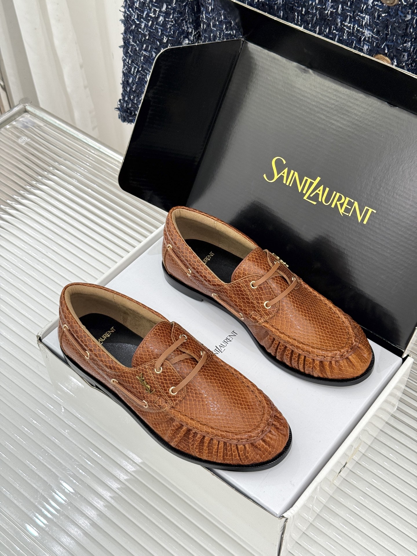 男码+40(配原版飞机盒) Saint Lauren*YSL圣罗兰26WF新品 YSL小logo乐福鞋 标志性的小log 男码+40(配原版飞机盒) Saint Lauren*YSL圣罗兰26WF新品 YSL小logo乐福鞋 标志性的小log
