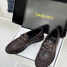 男码+40(配原版飞机盒) Saint Lauren*YSL圣罗兰26WF新品 YSL小logo乐福鞋 标志性的小log 男码+40(配原版飞机盒) Saint Lauren*YSL圣罗兰26WF新品 YSL小logo乐福鞋 标志性的小log