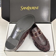 男码+40(配原版飞机盒) Saint Lauren*YSL圣罗兰26WF新品 YSL小logo乐福鞋 标志性的小log 男码+40(配原版飞机盒) Saint Lauren*YSL圣罗兰26WF新品 YSL小logo乐福鞋 标志性的小log