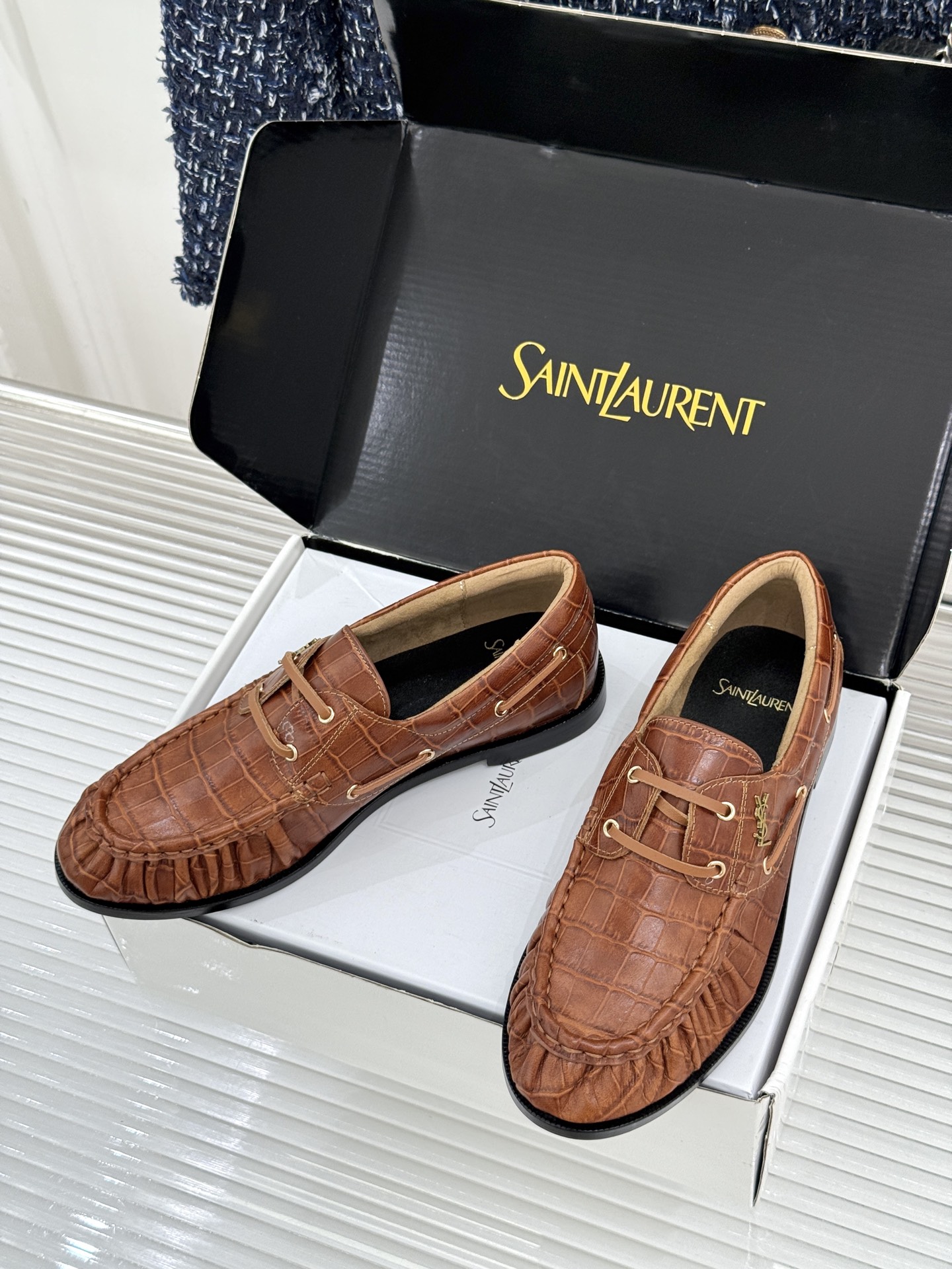 男码+40(配原版飞机盒) Saint Lauren*YSL圣罗兰26WF新品 YSL小logo乐福鞋 标志性的小log 男码+40(配原版飞机盒) Saint Lauren*YSL圣罗兰26WF新品 YSL小logo乐福鞋 标志性的小log
