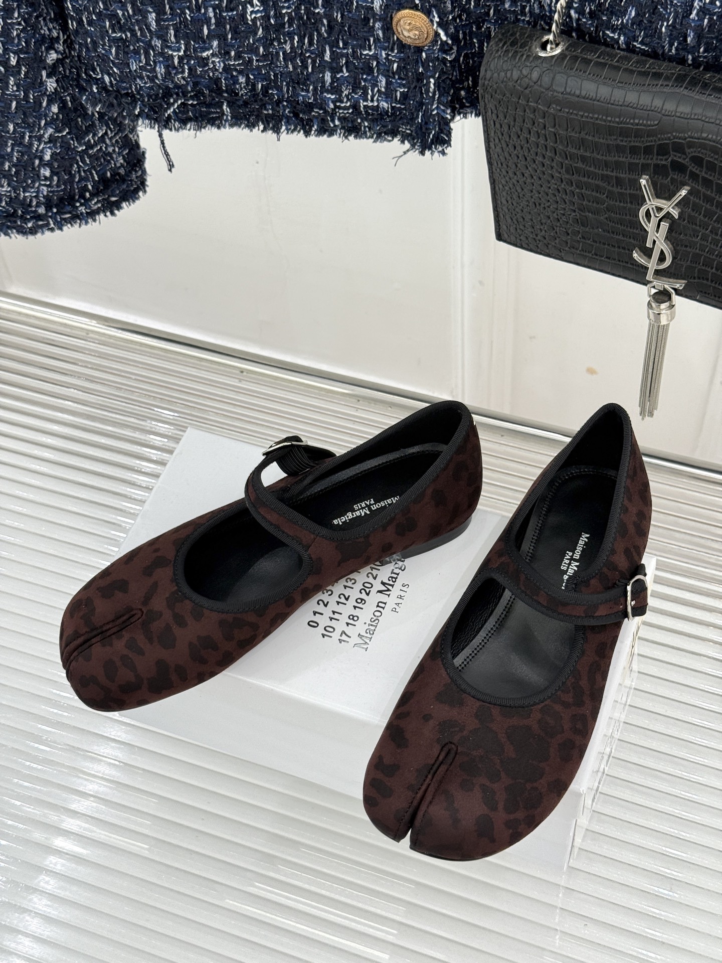 MaisonMargiela｜MM6马吉拉 复古分趾玛丽珍鞋 谁懂马吉拉这双的魅力 复古分趾玛丽珍鞋型 招牌分趾灵魂设计
