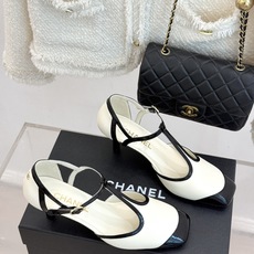 CHANE*|小香26B新品拼色 T字带中空高跟凉鞋 T字带缀双C金属标识 中空露肤显纤细 细高跟悄悄拉长腿线 复古法式 CHANE*|小香26B新品拼色 T字带中空高跟凉鞋 T字带缀双C金属标识 中空露肤显纤细 细高跟悄悄拉长腿线 复古法式
