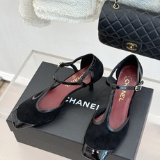 CHANE*|小香26B新品拼色 T字带中空高跟凉鞋 T字带缀双C金属标识 中空露肤显纤细 细高跟悄悄拉长腿线 复古法式 CHANE*|小香26B新品拼色 T字带中空高跟凉鞋 T字带缀双C金属标识 中空露肤显纤细 细高跟悄悄拉长腿线 复古法式