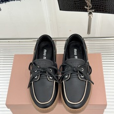 MiuMiu/缪缪26WF新品复古风 系带休闲乐福鞋小皮鞋 复古圆头勾勒学院少女氛围 精致系带设计随性可调节 甄选柔润皮 MiuMiu/缪缪26WF新品复古风 系带休闲乐福鞋小皮鞋 复古圆头勾勒学院少女氛围 精致系带设计随性可调节 甄选柔润皮