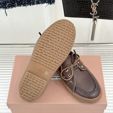 MiuMiu/缪缪26WF新品复古风 系带休闲乐福鞋小皮鞋 复古圆头勾勒学院少女氛围 精致系带设计随性可调节 甄选柔润皮 MiuMiu/缪缪26WF新品复古风 系带休闲乐福鞋小皮鞋 复古圆头勾勒学院少女氛围 精致系带设计随性可调节 甄选柔润皮