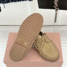 MiuMiu/缪缪26WF新品复古风 系带休闲乐福鞋小皮鞋 复古圆头勾勒学院少女氛围 精致系带设计随性可调节 甄选柔润皮 MiuMiu/缪缪26WF新品复古风 系带休闲乐福鞋小皮鞋 复古圆头勾勒学院少女氛围 精致系带设计随性可调节 甄选柔润皮