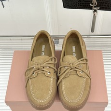 MiuMiu/缪缪26WF新品复古风 系带休闲乐福鞋小皮鞋 复古圆头勾勒学院少女氛围 精致系带设计随性可调节 甄选柔润皮 MiuMiu/缪缪26WF新品复古风 系带休闲乐福鞋小皮鞋 复古圆头勾勒学院少女氛围 精致系带设计随性可调节 甄选柔润皮