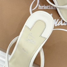 ChristinLouboutin/CL26WF新品 交叉带高跟红底鞋高跟拖鞋 标志性红底辨识度直接拉满 交叉细带勾勒足 ChristinLouboutin/CL26WF新品 交叉带高跟红底鞋高跟拖鞋 标志性红底辨识度直接拉满 交叉细带勾勒足