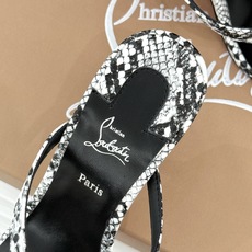 ChristinLouboutin/CL26WF新品 交叉带高跟红底鞋高跟拖鞋 标志性红底辨识度直接拉满 交叉细带勾勒足 ChristinLouboutin/CL26WF新品 交叉带高跟红底鞋高跟拖鞋 标志性红底辨识度直接拉满 交叉细带勾勒足
